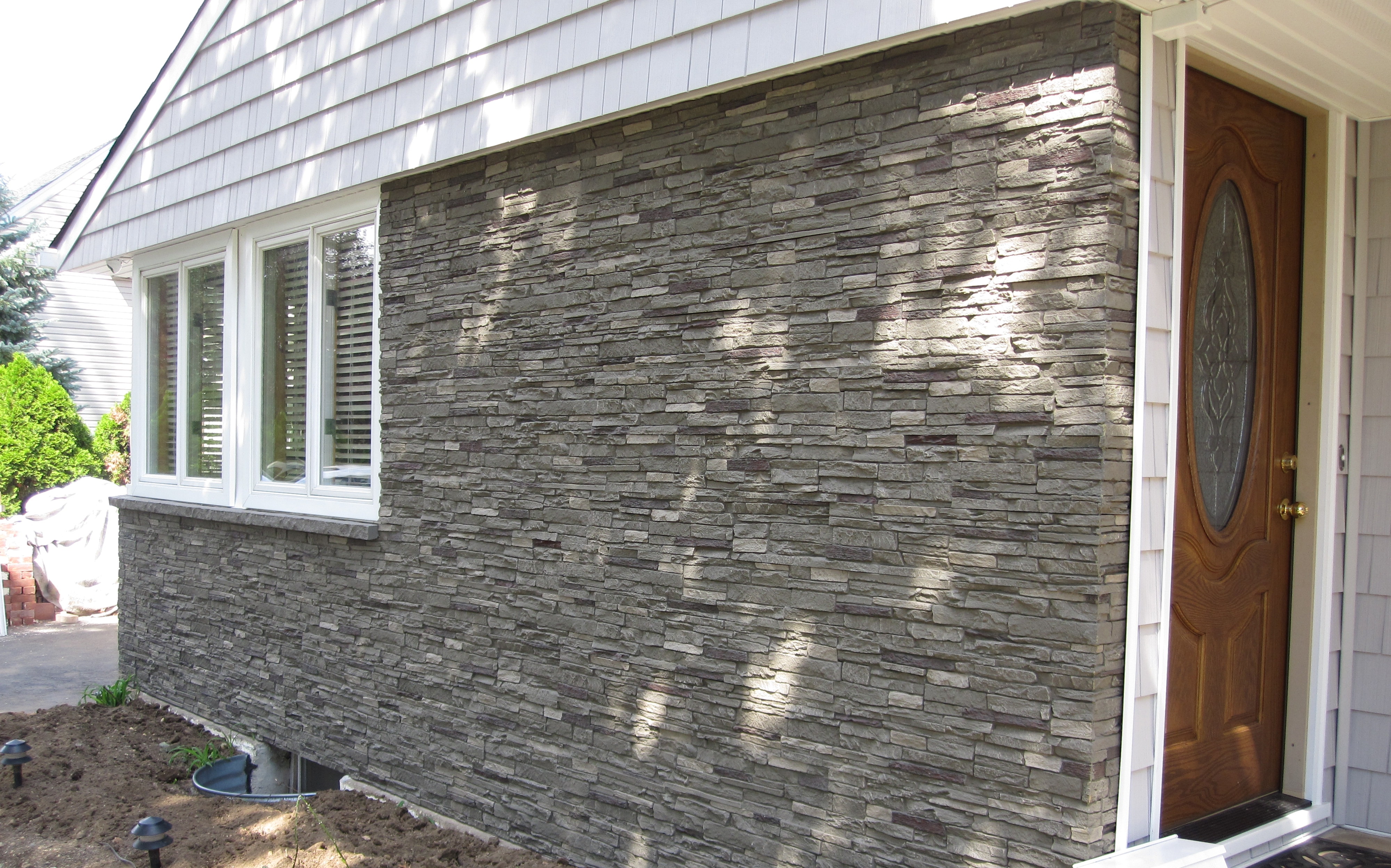 StoneWorks StoneWorks Faux Stone Siding - Slate Stone Iron / 17.12 ... StoneWorks StoneWorks Faux Stone Siding - Slate Stone Iron / 17.12 ...