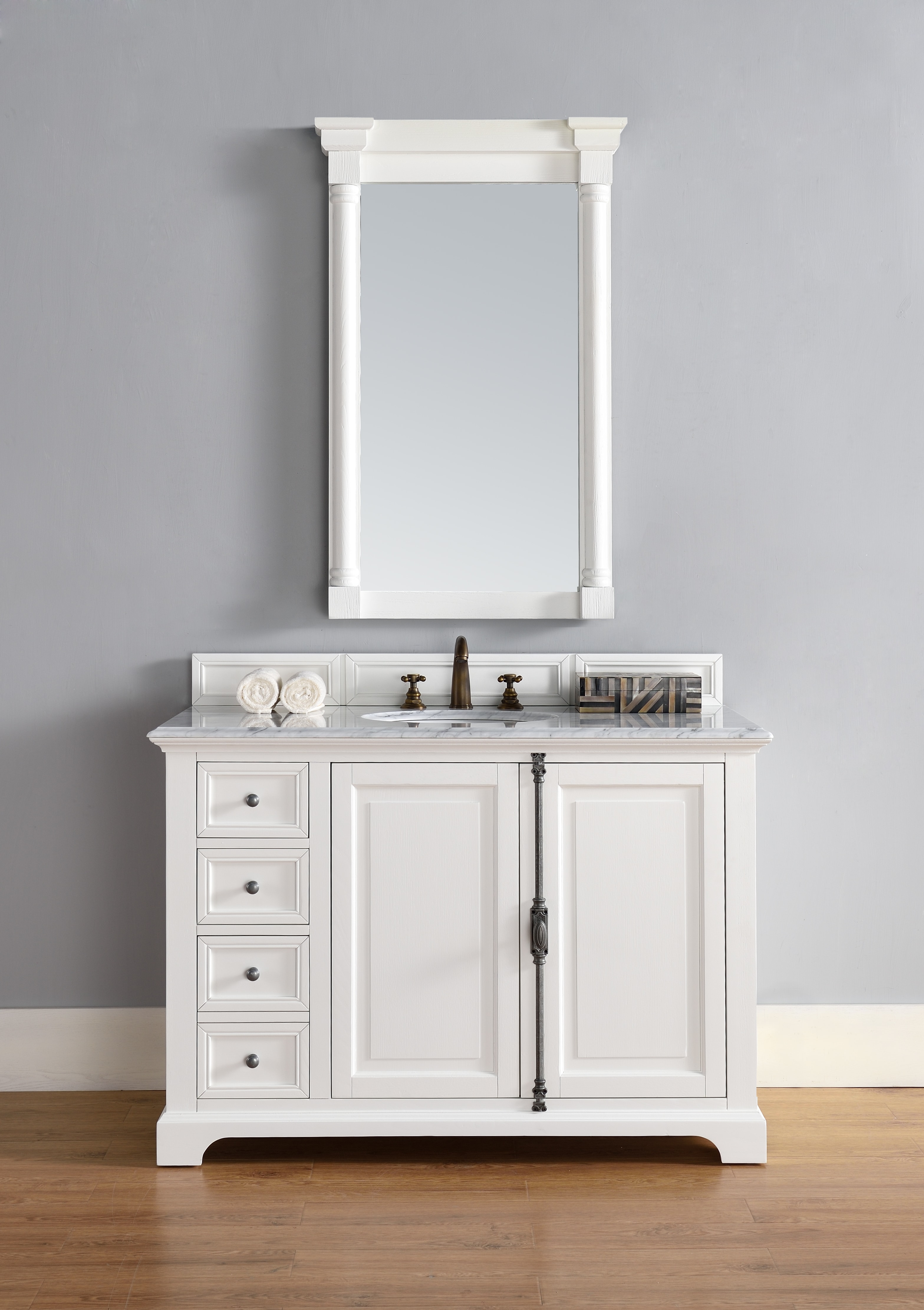 Transitional, Traditional, Single / 48 / 3CM Snow White Quartz / Cottage White Providence Collection 0