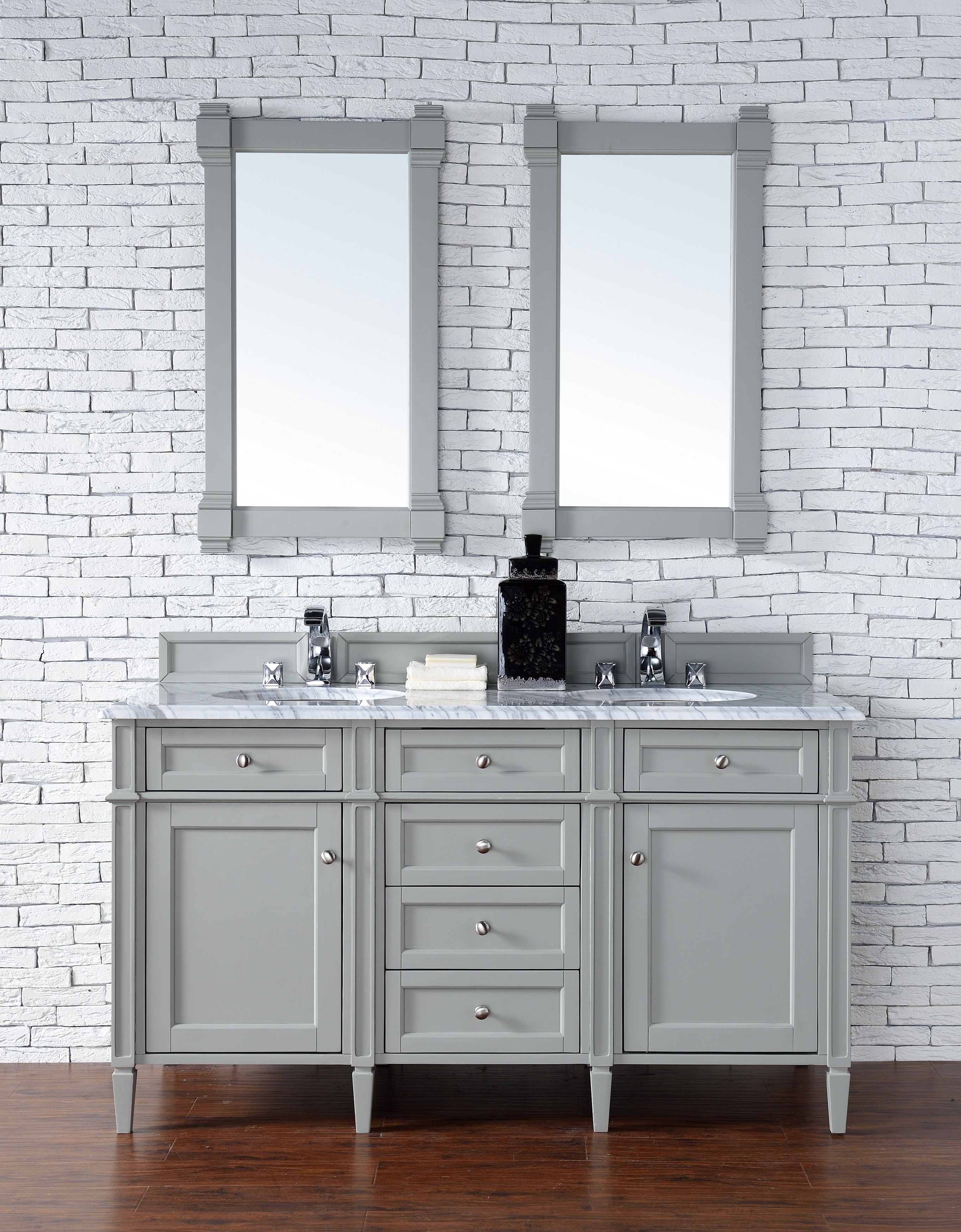Transitional, Traditional / 60 / Shadow Gray Quartz / Urban Gray Brittany Collection 0