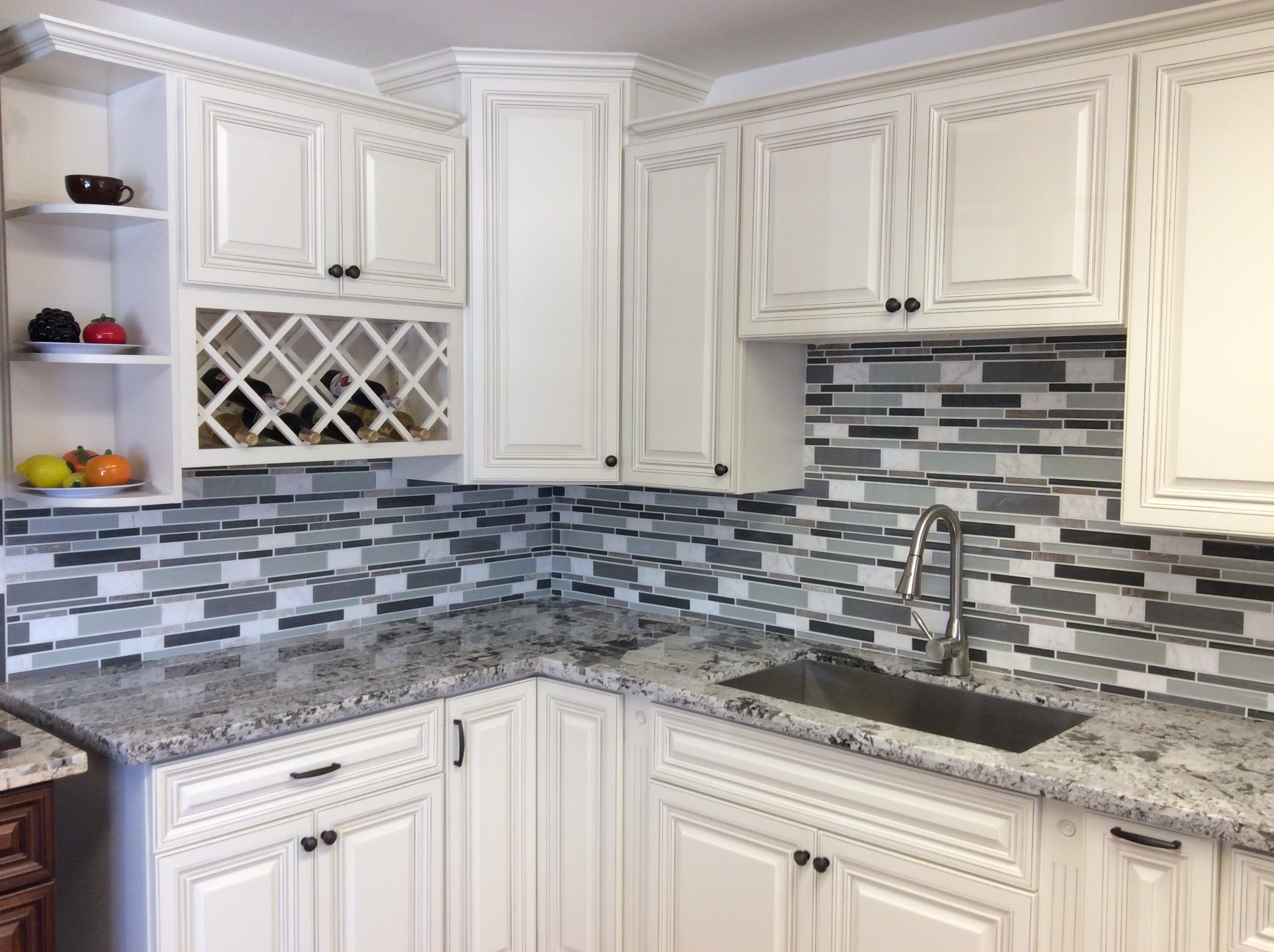 Grey Marble / 13.75"x12"x8mm Textured Stripe Series 0