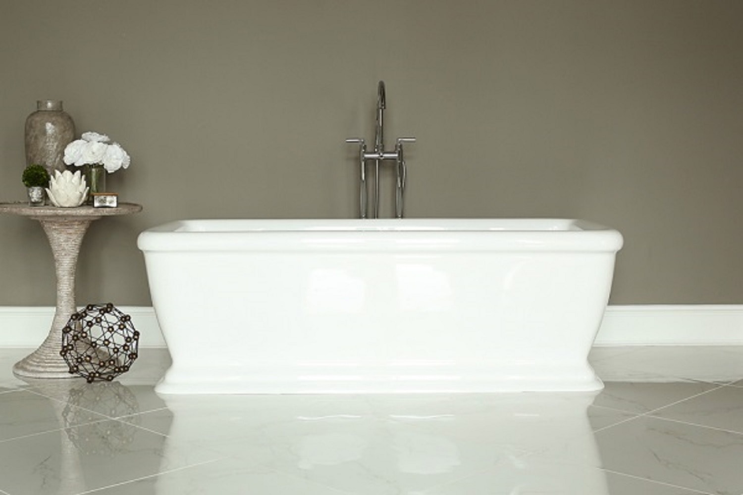 Freestanding tubs / 69x31x23.5 / Acrylic / LPISPI-FS Signature Bath/Freestanding Tubs 0