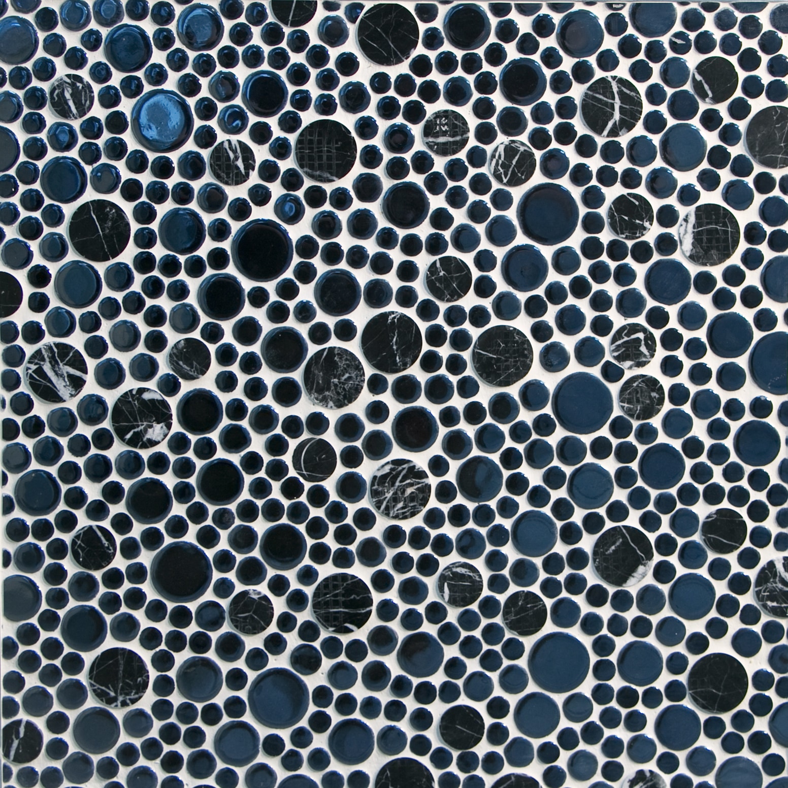 Black with Black Marble, random sizes / Glossy Porcelain Circle Mosaics 0