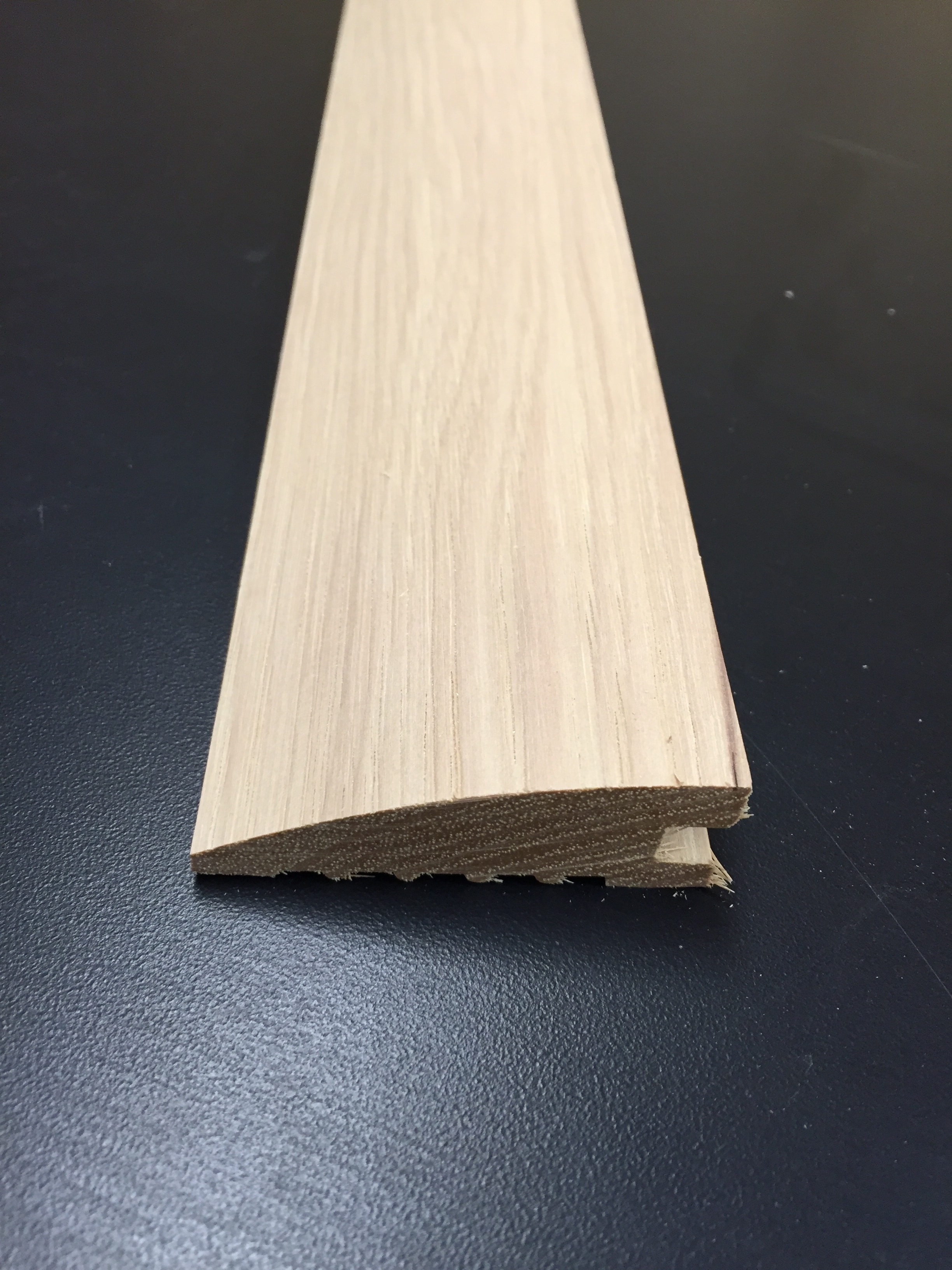 Reducer / Red Oak / 3/4" X 2.25" / Reducer Floor Molding - Unfinished Hardwood Floor Moldings 0