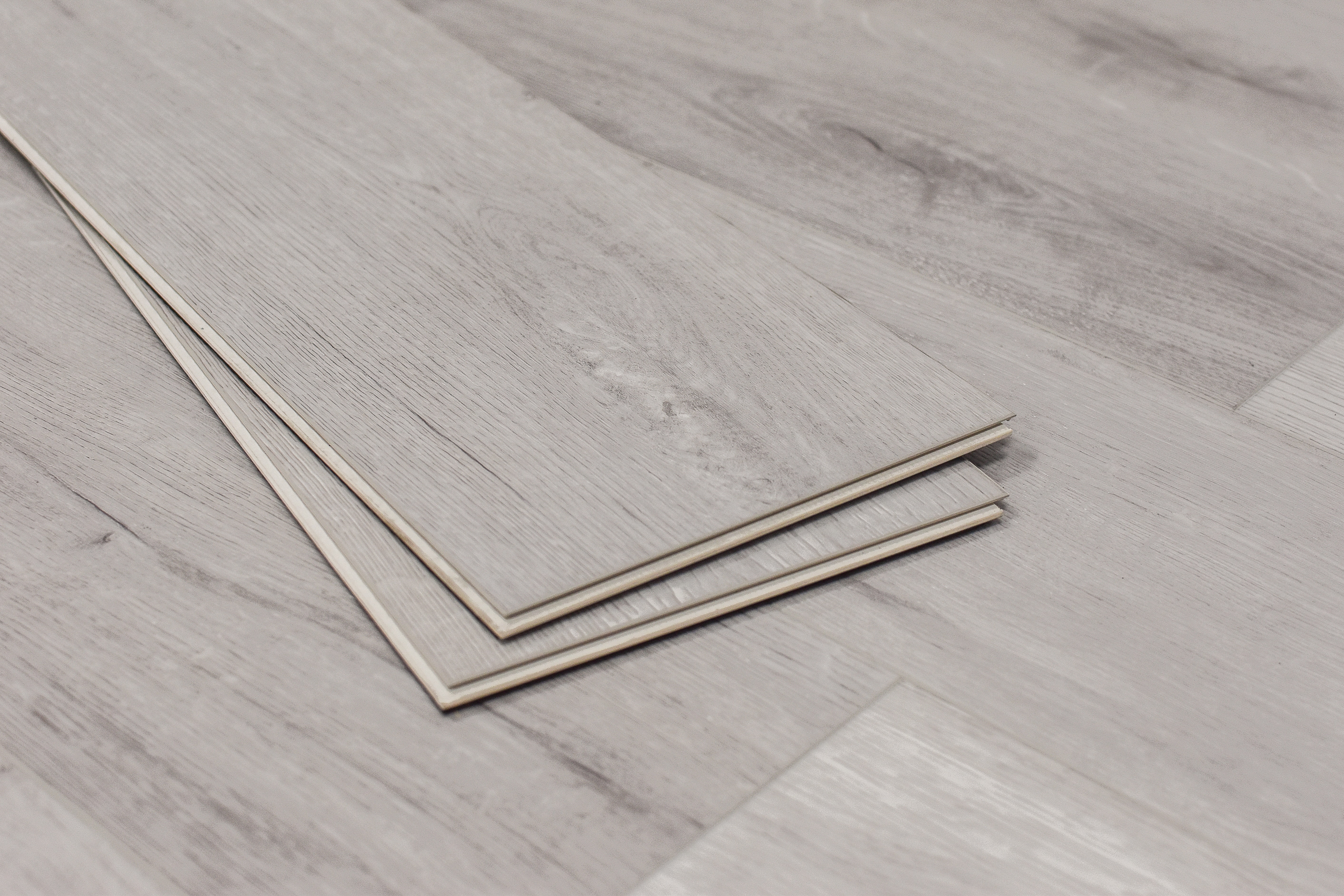 Iridescent Mist / 7mm / SPC / Click Lock Vinyl Planks - 7mm SPC Click Lock - Meraki Collection 0
